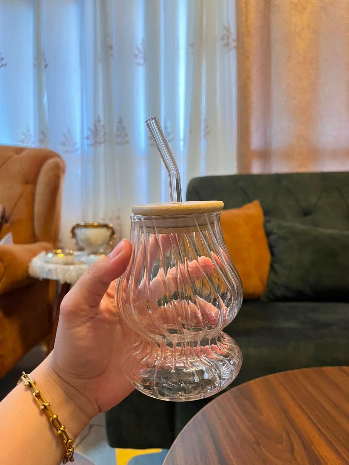 كاسات شفافة